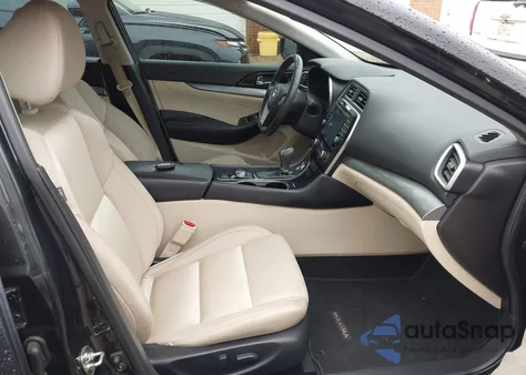 2017 Nissan Maxima 3.5 S из США, поврежденный, VIN 1N4AA6AP2HC398974